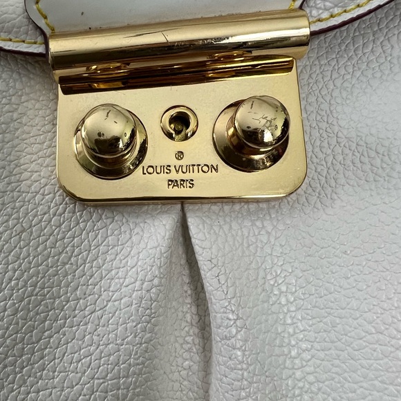 Authentic Louis Vuitton Suhali L’absolu De Voyage White Satchel - Picture 10 of 12